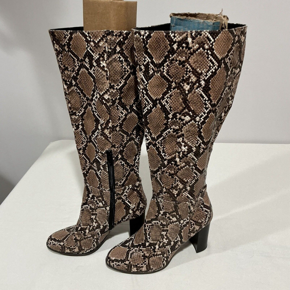 Woman’s A New Day Brown Snake Skin 3.5 Inch Heel Tall Knee High Boots Size 7.5 - Picture 3 of 11